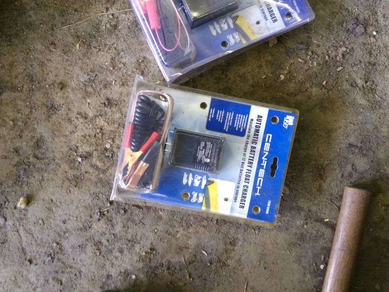 Float chargers Gregg Auctions