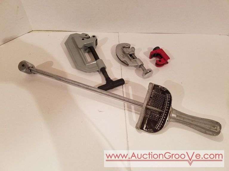 Kmart foot pounds torque wrench and 3 tubing cutters. AuctionGrooVe