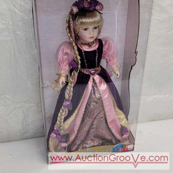 Camellia Garden Collection 1999 BK Brass Key Inc. 16in Porcelain Doll