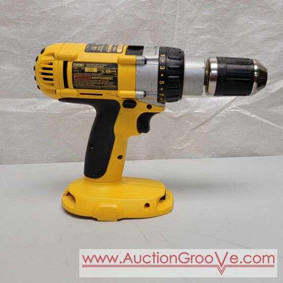 DeWalt XRP. Heavy Duty XRP 1/2" cordless drill/driver. DW987. type 1