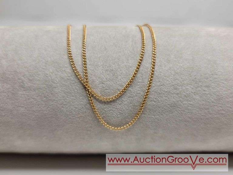 17" 14K Gold Chain. This fine link chain has a small knot but it will