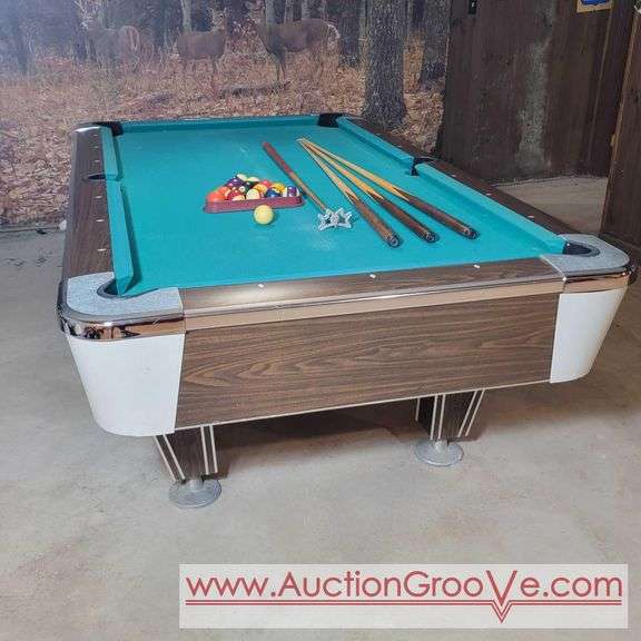 Slate Top Pool Table by Valley Manufacturing & Sales Company. Comes