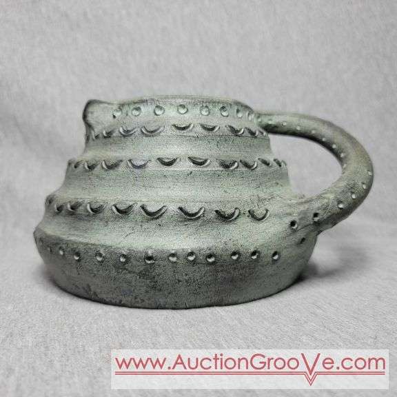 Green Clay Vase/Pot. 8 x 4. K 6087922437