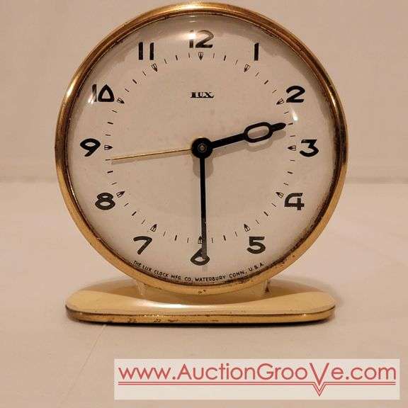 Lux Clock. Made in Waterbury Conn. USA. CB 6087922437
