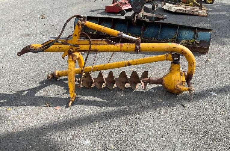 Danuser Digger, Model F8 3Point PTO driven post hole digger, has