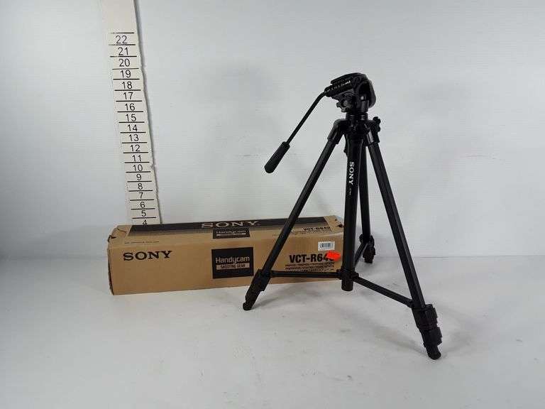 Sony camera tripod, model VCT-R640, with box - Hash Auctions