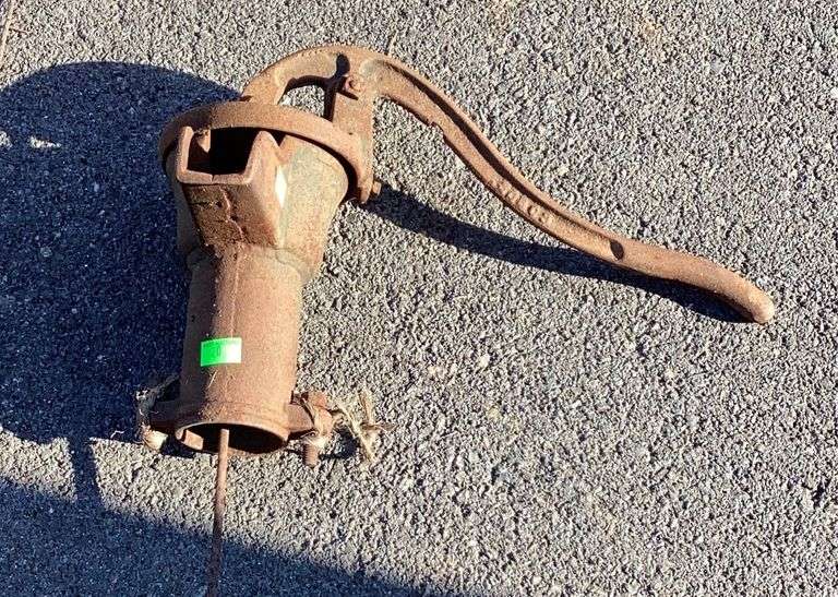 Cast made, Pitcher Pump parts Hash Auctions