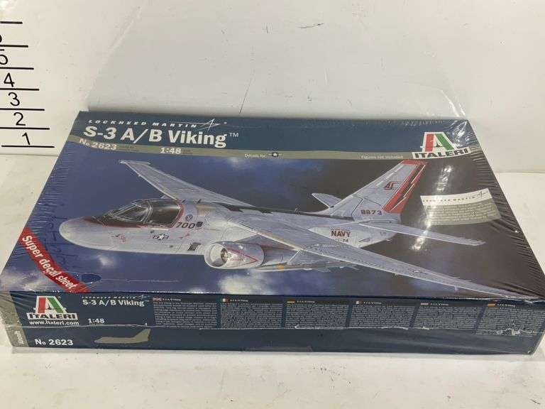 ITALERI plane model kit. Unopened box. Lockheed Martin S-3 A/B Viking ...