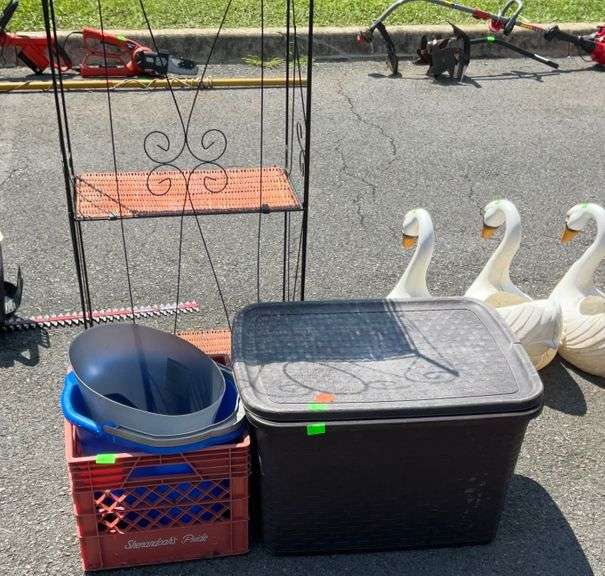 Storage containers group Hash Auctions