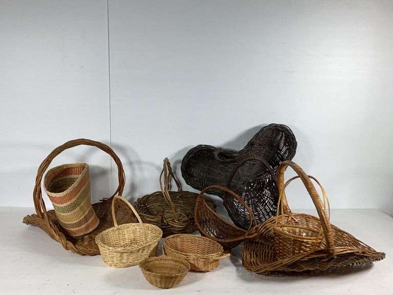 10 Wicker Baskets Hash Auctions