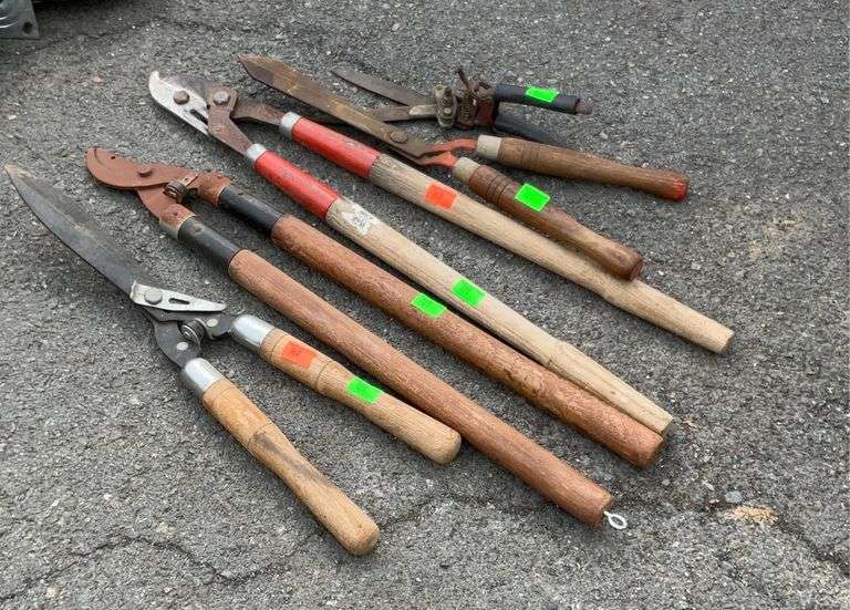 Hedge clippers, tree limb loopers Hash Auctions