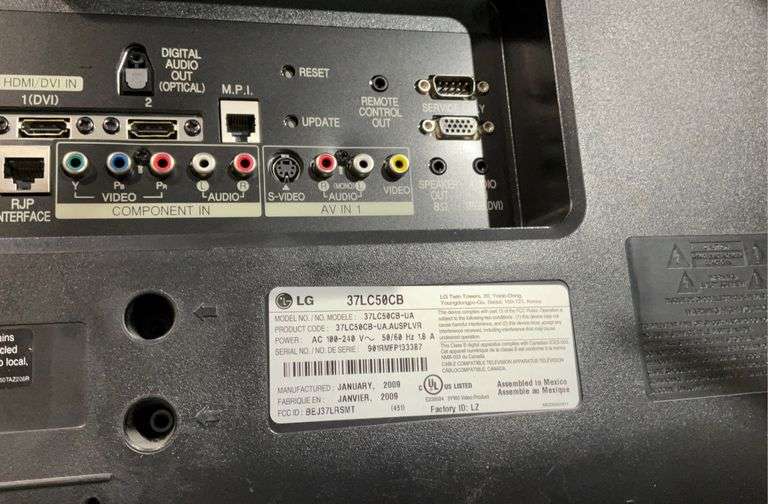 LG 37in tv, model 37LC50CB, works, no remote, seller code L4 Hash