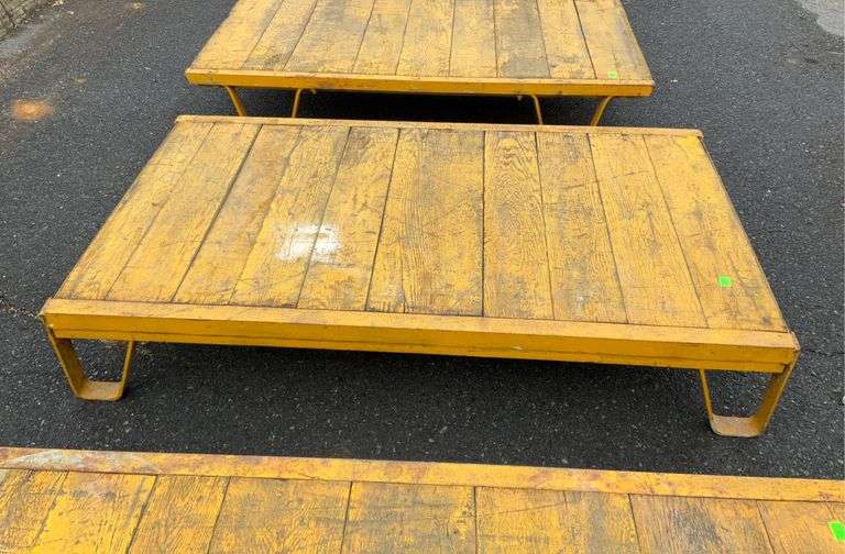 Industrial Platform Heavy angle iron made on Skid type runner feet with
