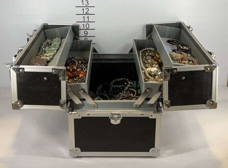 Accordion style jewelry box with jewelry Hash Auctions