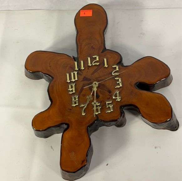 Real wood shellac battery operated clock. Works. 17” Hash Auctions