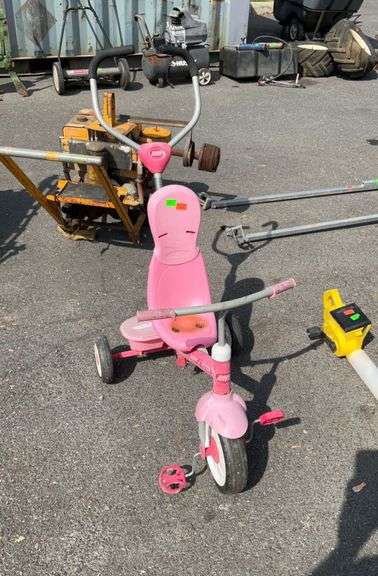 radio flyer pink tricycle with basket