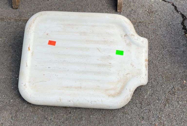 Old enamel over cast iron tray, 18x16” Hash Auctions