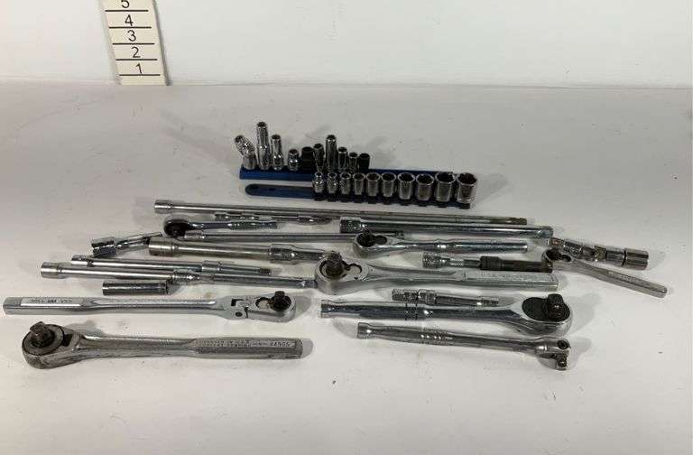 Sockets and socket wrenches Hash Auctions