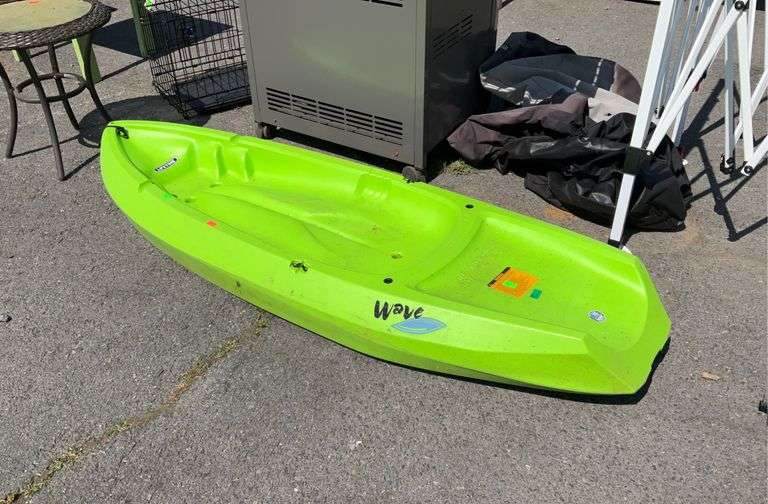 Lifetime Wave 130lbs capacity One person 6 foot long sellercode 9