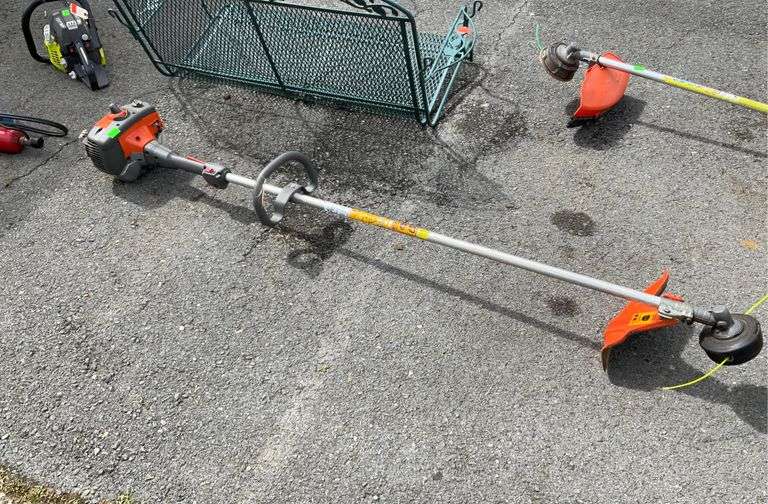 Husqvarna Weedeater straight shaft type, working order, model 326LS