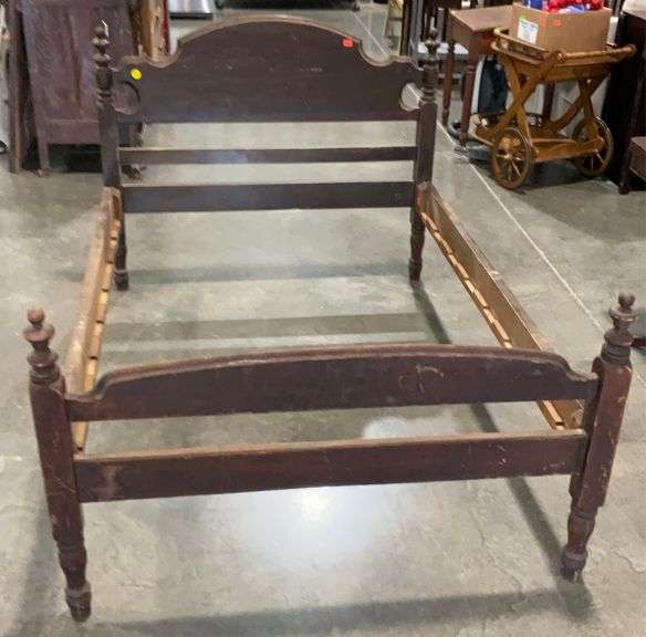 Antique natural wood 3 quarter bed Hash Auctions