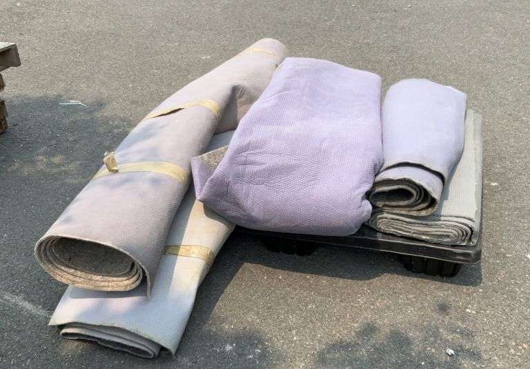 Carpet remnants and foam padding for under carpets Hash Auctions