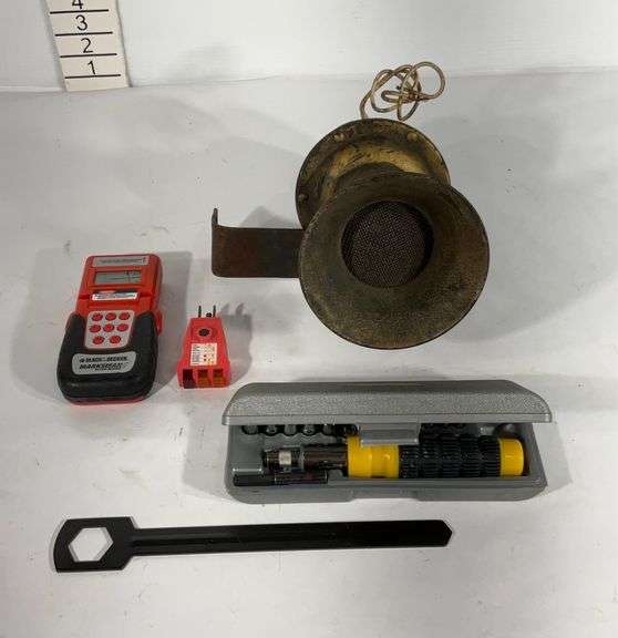 Group lot, Car horn, distance measurer, ac power tester, ratchet/screwdriver set and ring wrench
