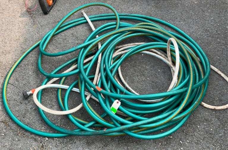 Two garden hoses Hash Auctions