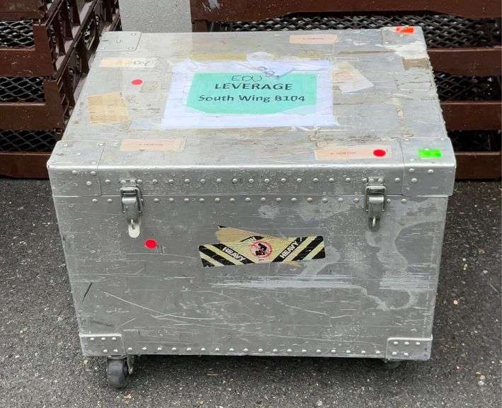 Metal storage cargo box on wheels with hinges, 24x18x20 Hash Auctions