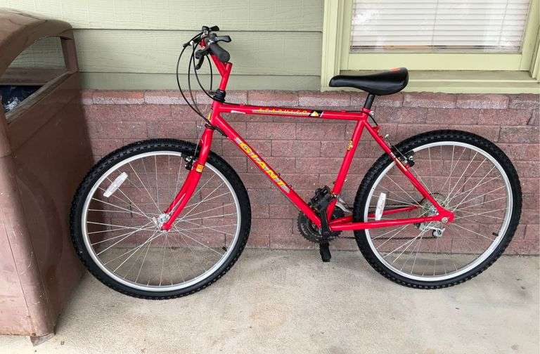 Acapulco giant men's bike Hash Auctions