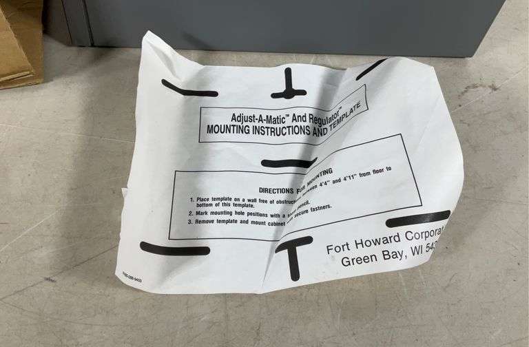 Fort Howard AdjustAMatic paper towel dispenser, in box Hash Auctions