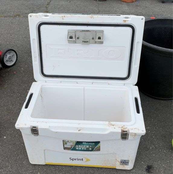 Frio Cooler, has Sprint decal on outsides, 45qt, here is a quality made