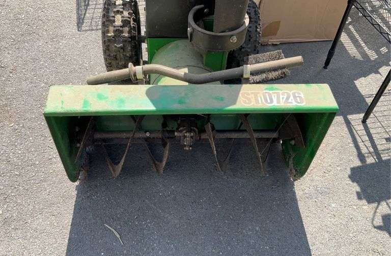 Frontier equipment snow blower, ST0726, untested by hash auctions