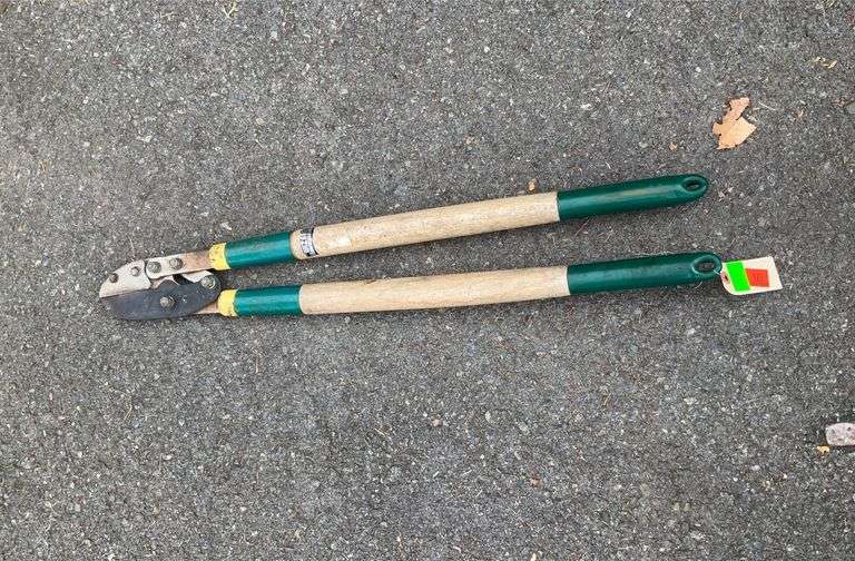 Loppers Hash Auctions