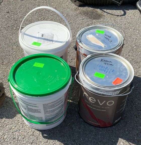 Paints tile adhesive and joint compound lot. Hash Auctions