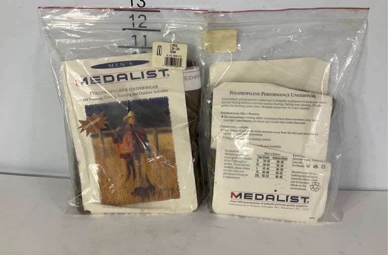 2 men’s medalist underwear. Lightweight, in packaging. Size large 3638