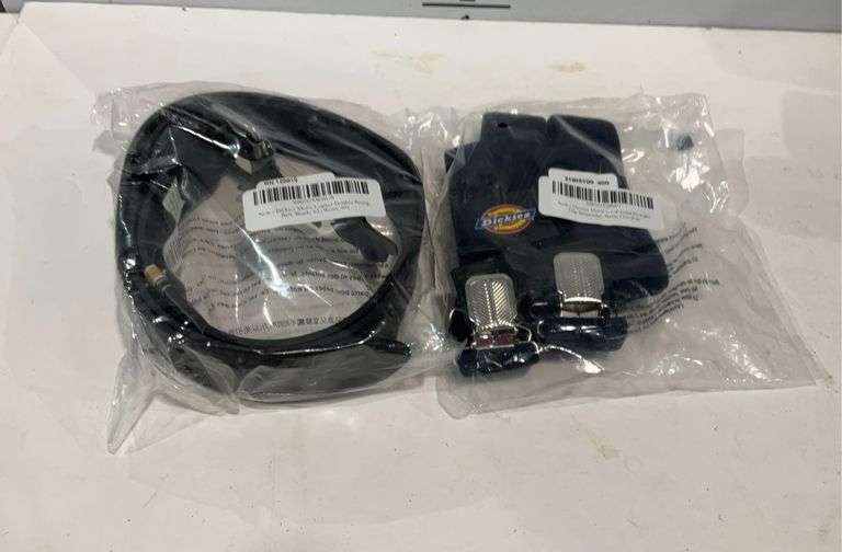 Dickies Men’s suspenders and leather belt (42, waist 40) Hash Auctions