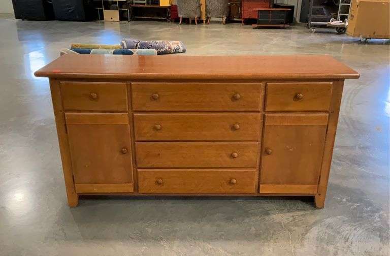Thomasville buffet, 64x18x33” condition as shown Hash Auctions