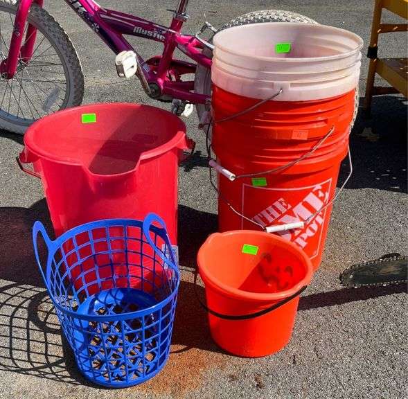 Lot of poly buckets Hash Auctions