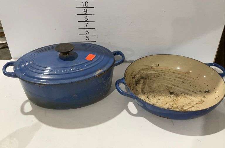 Le Creuset dutch oven casserole, and signature braiser Hash Auctions