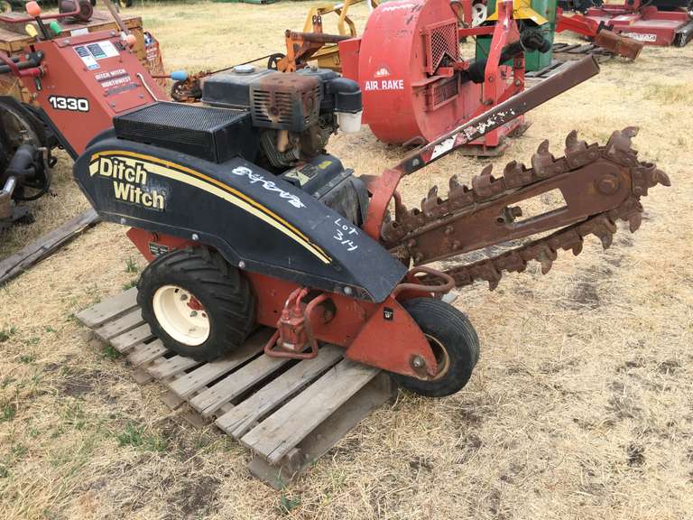 DITCH WITCH 1330 TRENCHER Heaverlo Northwest Auctions