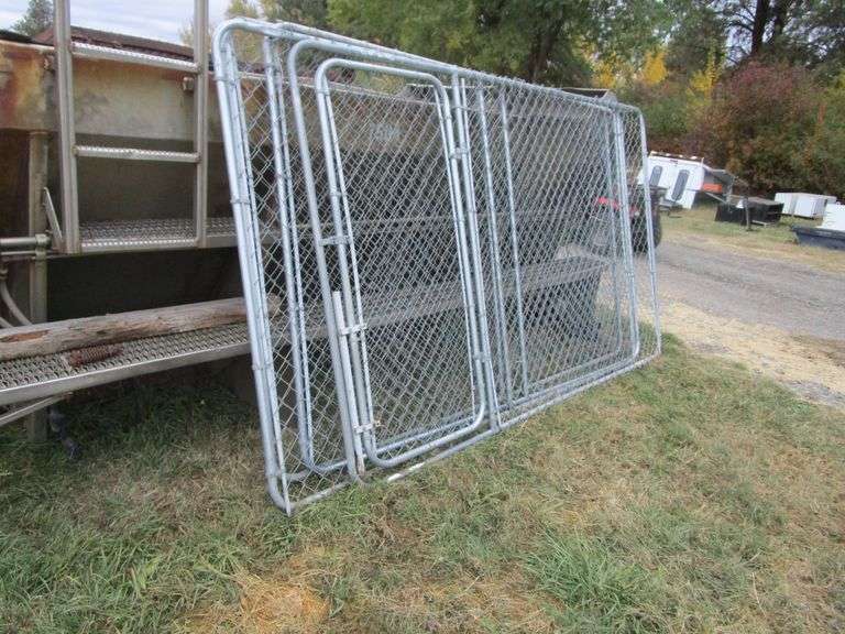 46X10 DOG KENNEL PANELS Heaverlo Northwest Auctions