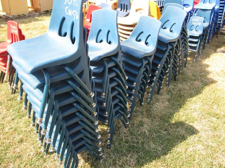 LOT 50PC CHILDS STACKING CHAIRS Heaverlo Northwest Auctions