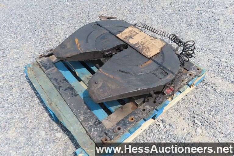 21 JOST 5TH WHEEL Hess Auctioneers