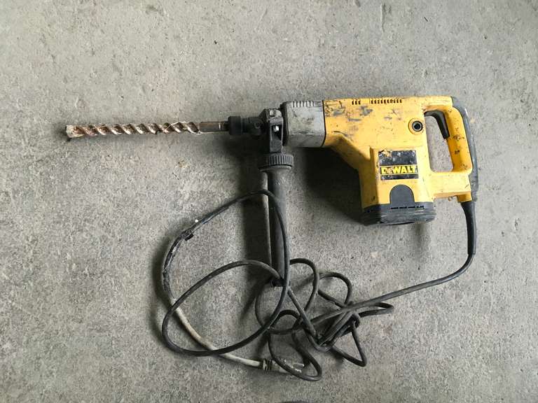 DeWalt Rotary Hammer Halfhill Auction Group