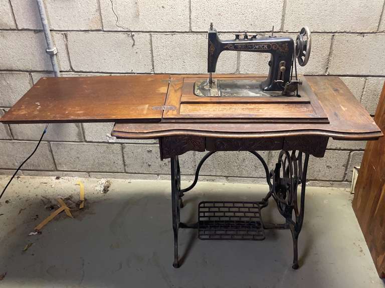 Vintage Brunswick Sewing Machine Halfhill Auction Group