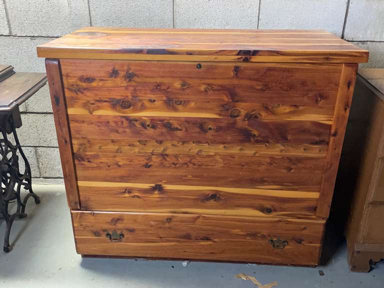Cedar Chest & Drawer Halfhill Auction Group