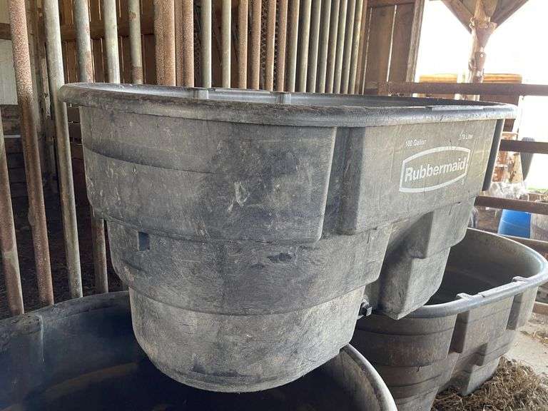 Rubbermaid 100 gallon tub halfhill auction group