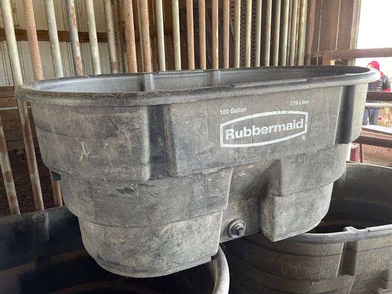 Rubbermaid 100 gallon tub halfhill auction group
