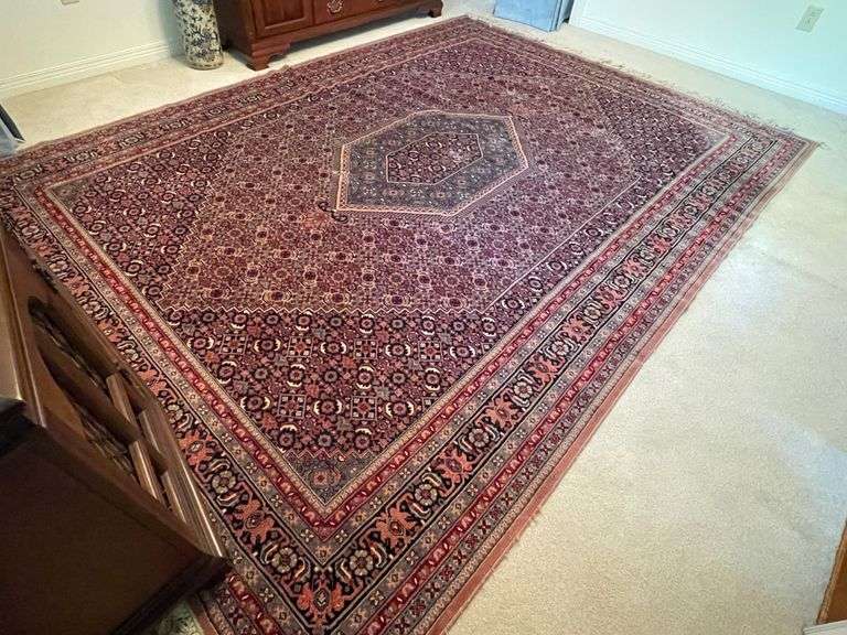 Large Oriental Rug Halfhill Auction Group